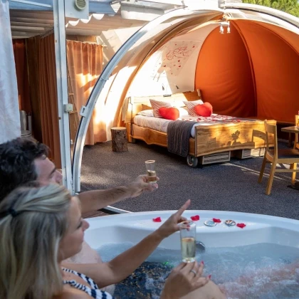 séjour bulle romantique couple Var