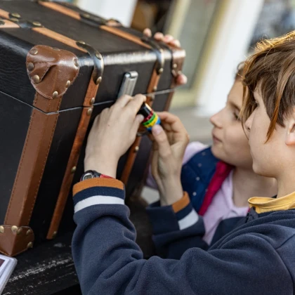 Chasse au trésor, jeux d'enquête avec des enfants à Saint-Raphaël
