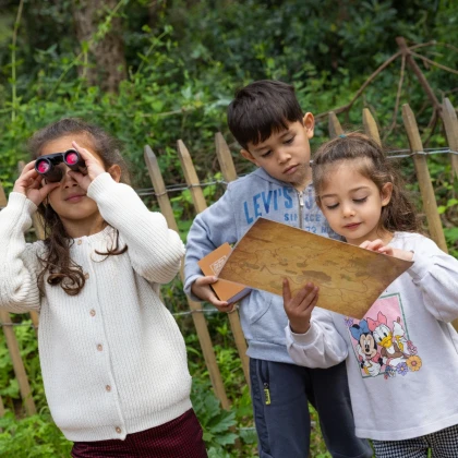 Jeu d’aventure en plein air pour enfants au Cap Dramont