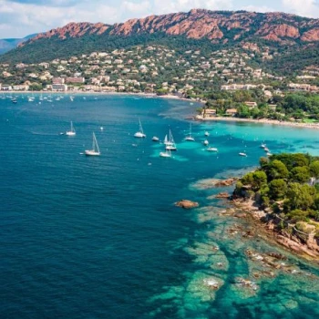 Vue aérienne plage de la baumette Agay