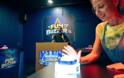 Buzzer dans la salle de jeu
