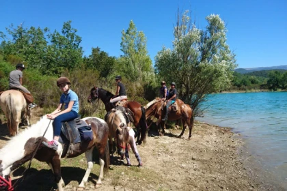 Balade a cheval " 1/2 journée à la cool" - Expérience Côte d'Azur