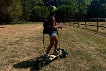 Balade en Sternboard à Agay : initiation au skateboard électrique tout-terrain - Expérience Côte d'Azur