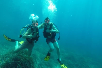 Baptême de plongée en duo à la Calanque Saint Barthélemy - Expérience Côte d'Azur