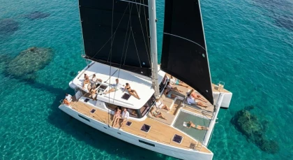 Brunch en mer - Départ Fréjus - Catamaran - Expérience Côte d'Azur