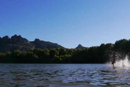 Promo Canoë / kayak - De la Base au lac Noirel à Roquebrune sur Argens - Expérience Côte d'Azur