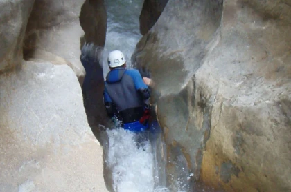 Canyon sportif de Riolan – Journée canyoning aventure dans la vallée de l’Estéron (Alpes-Maritimes) - Expérience Côte d'Azur