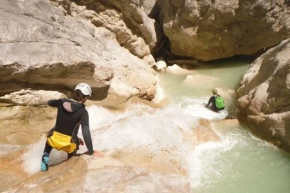 Canyoning le Riolan, sport 1 journée (+ 14 ans) - Expérience Côte d'Azur