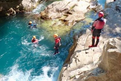 Canyoning niveau 2 - Gorges du loup - Expérience Côte d'Azur