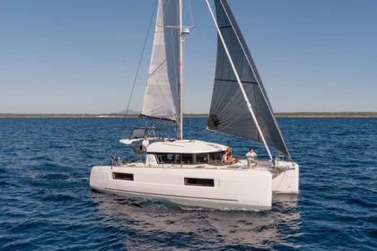 CATAMARAN PRIVATISE 14 JOURS CORSE - Expérience Côte d'Azur