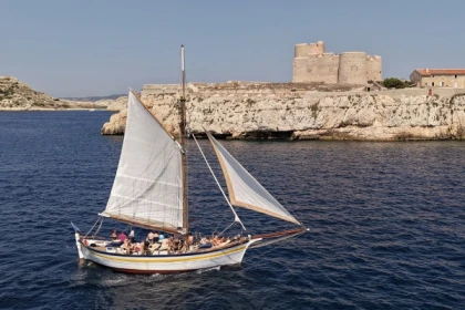 Croisière à la voile Château d'if, Calanques du Frioul & Baignade - Expérience Côte d'Azur