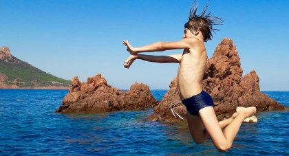 Saint Raphaël : Balade en bateau au cœur des calanques de l'Estérel - Expérience Côte d'Azur