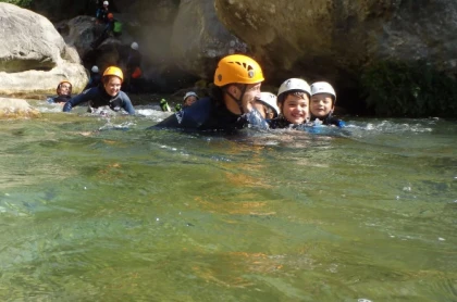 Demi-journée Canyoning  avec Rappel - Gorges du Loup - Expérience Côte d'Azur
