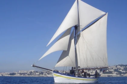 Demi-journée croisière sur La Flaneuse - Expérience Côte d'Azur