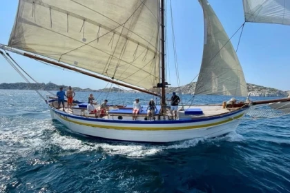 Demi-journée croisière sur La Flaneuse - Expérience Côte d'Azur