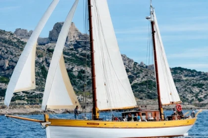 Demi-journée en Voilier et Snorkeling avec Bruine Beer - Expérience Côte d'Azur