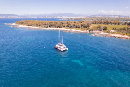Départ Marina Baie des Anges | L'Après-Midi Farniente | Iles de Lérins ou Cap d'Antibes - Expérience Côte d'Azur