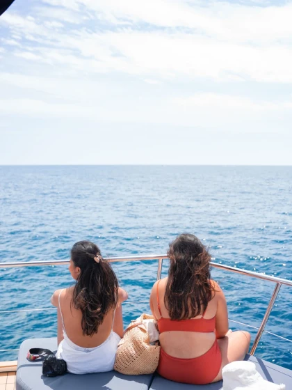 Brunch en mer sur un catamaran – Départ de Nice, Villefranche & Saint-Jean-Cap-Ferrat - Expérience Côte d'Azur