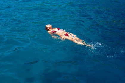Promo - 10% Sortie catamaran départ St Raphaël - Journée + repas - Estérel & Iles de Lérins - Expérience Côte d'Azur