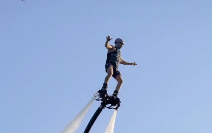 flyobard frejus insolite