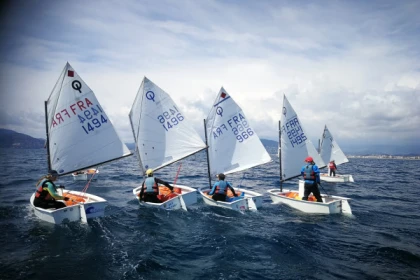 DINGHY FUN CAMP VACANCES TOUSSAINT - Expérience Côte d'Azur