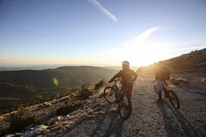 Randonnée en VTT électrique - Estérel - "A travers le temps" - Expérience Côte d'Azur