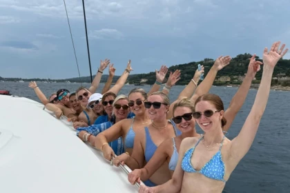 EVJF PRENIUM JOURNEE SUR CATAMARAN PRIVATISE 12 Personnes - Expérience Côte d'Azur