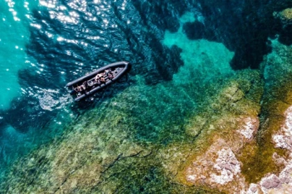 Balade bateau à Cannes - les calanques de l'Estérel - Expérience Côte d'Azur