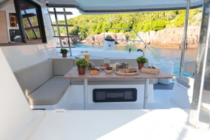 EXCURSION privée en Catamaran - JOURNÉE (8h) - NOMAD4 - Expérience Côte d'Azur