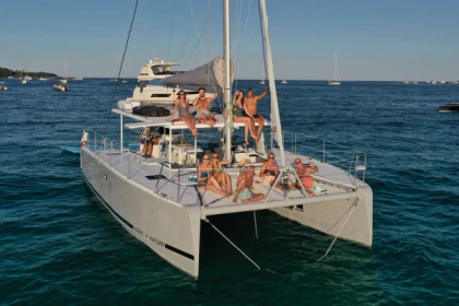 EXCURSION privée en Catamaran - SUNSET + FIREWORKS (6h) - NOMAD3 - Expérience Côte d'Azur