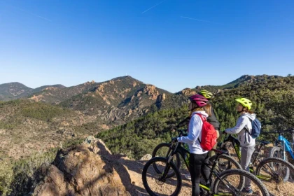 Excursion VTT électrique dans l'Estérel  -Agay-avec guide - Expérience Côte d'Azur