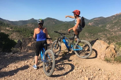 Excursion VTT électrique sportive - Expérience Côte d'Azur