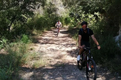 Excursions en VTT électriques  - E Bikes - - Expérience Côte d'Azur