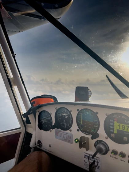 Initiation au pilotage ULM à Cuers - Var - Expérience Côte d'Azur
