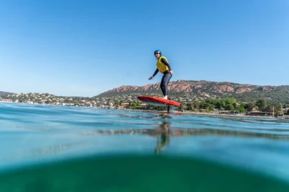 Initiation au surf électrique à Agay - Expérience Côte d'Azur