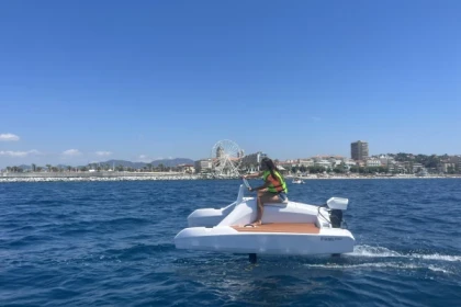 Insolite : Volez sur l'eau avec l'overboat électrique - Expérience Côte d'Azur