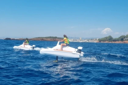 Insolite : Volez sur l'eau avec l'overboat électrique - Expérience Côte d'Azur