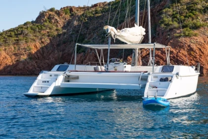 Journée d'exception en catamaran - Black Sail - Expérience Côte d'Azur