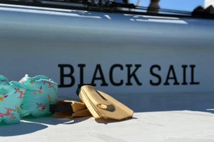 Journée d'exception en catamaran - Black Sail - Expérience Côte d'Azur