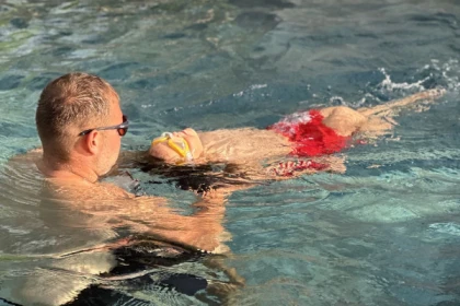 Leçon de natation à domicile  - Promo - Expérience Côte d'Azur