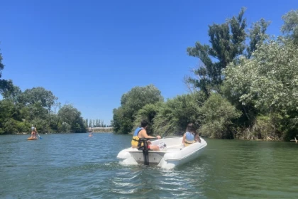 Location barque électrique sans permis - Fréjus - Expérience Côte d'Azur