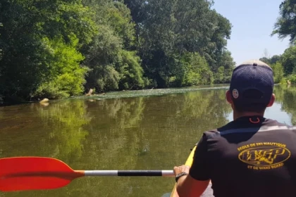Location de canoë kayak sur lac - Expérience Côte d'Azur