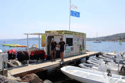 Location Pédalo en mer aux Issambres - Promo - Expérience Côte d'Azur