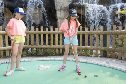 Mini Golf Adventure Golf Antibes – Billets en PROMO - Expérience Côte d'Azur