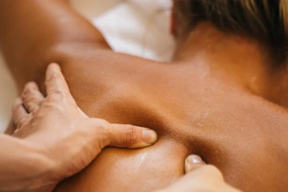 Modelage et bain hydromassant - Thalasso Port Fréjus - PROMO - Expérience Côte d'Azur