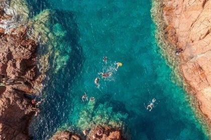 OFFRE GROUPES combo Excursion calanques + Koh-Lanta - Expérience Côte d'Azur