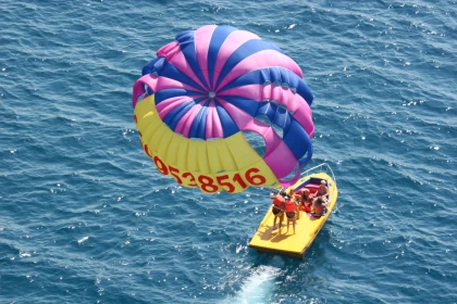 Parachute ascensionnel - Port Fréjus - Expérience Côte d'Azur
