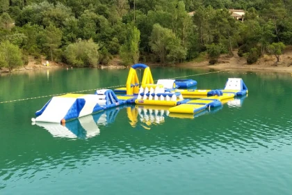 Parc aquatique -  Ninja Junior - dès 5 ans - Expérience Côte d'Azur