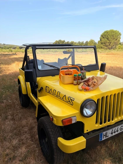 Road trip en Jeep décapotable sur la Côte d’Azur au départ de Saint-Raphaël - Expérience Côte d'Azur