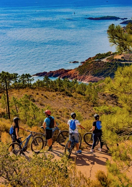 Rallye nautique & aventure terre/mer : chasse au trésor dans l’Estérel - Expérience Côte d'Azur